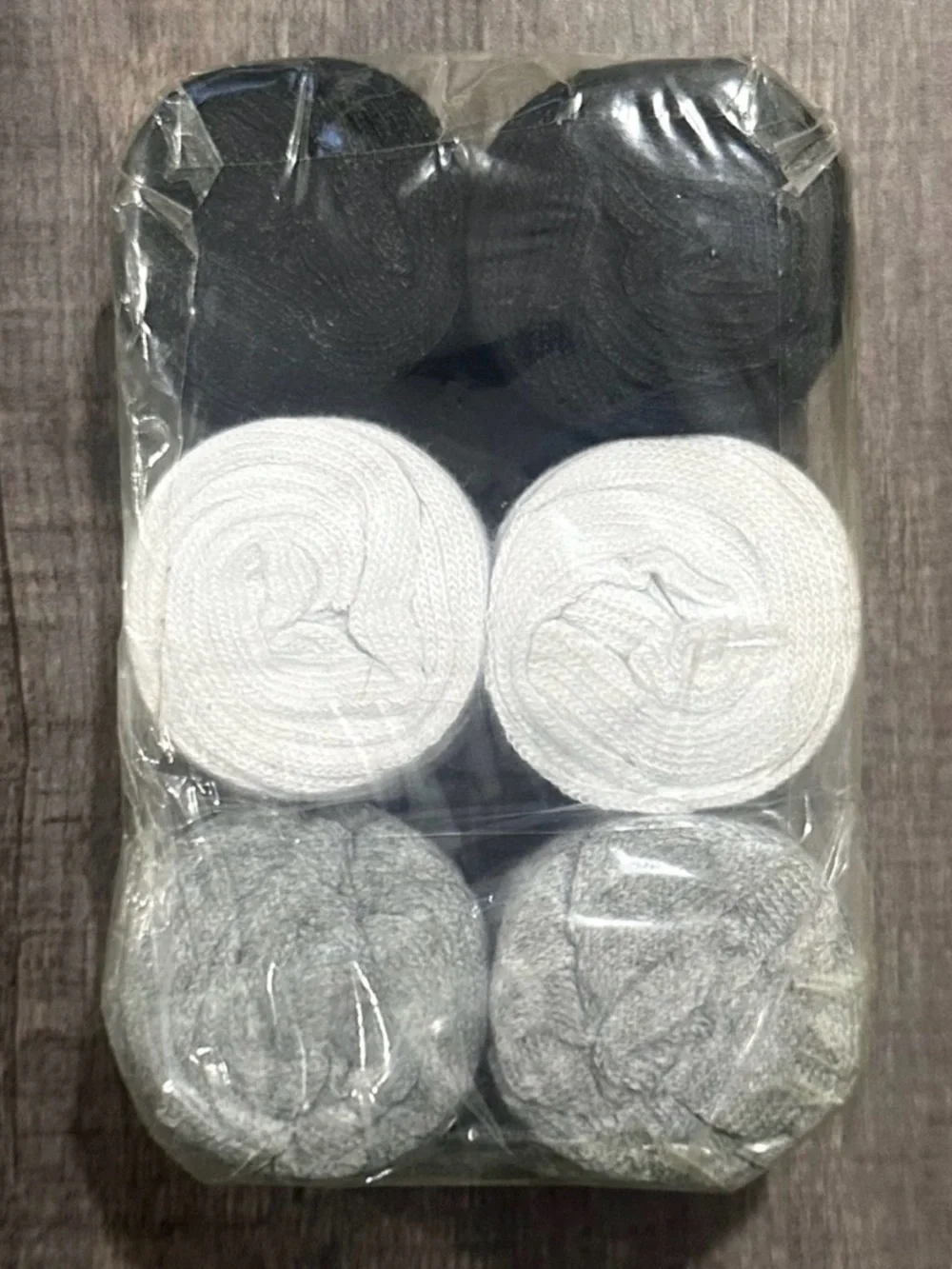 New Pack of 12 Men’s One Size Low-Cut Athletic Socks in White, Gray & Black